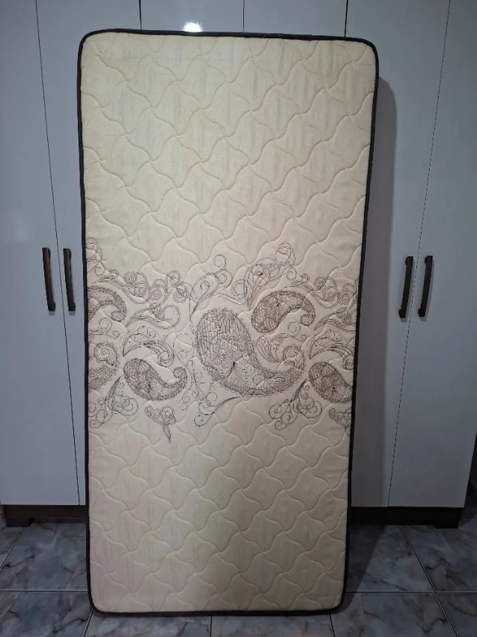 Vendo colchão de solteiro D33 - Foto 2