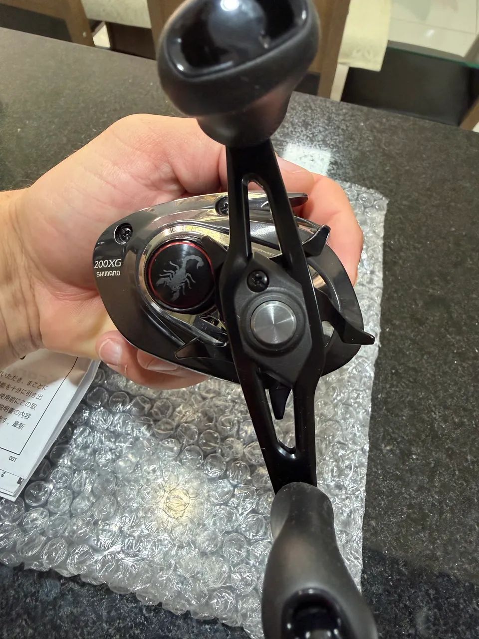 Carretilha Shimano SCORPION DC MD 200 XG 2026 - Foto 2