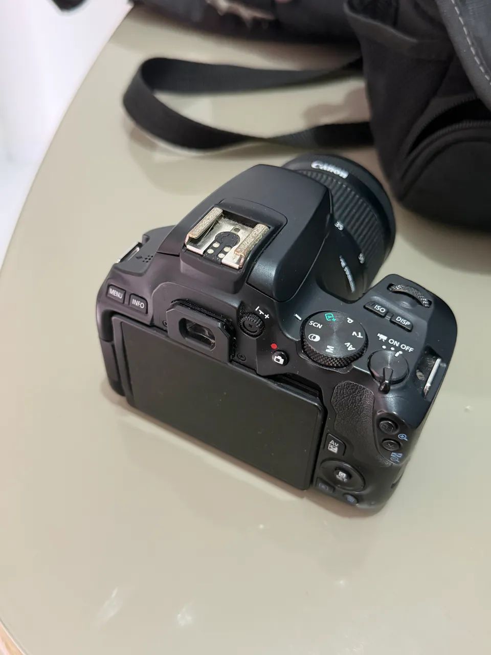 Câmera SL3 Canon