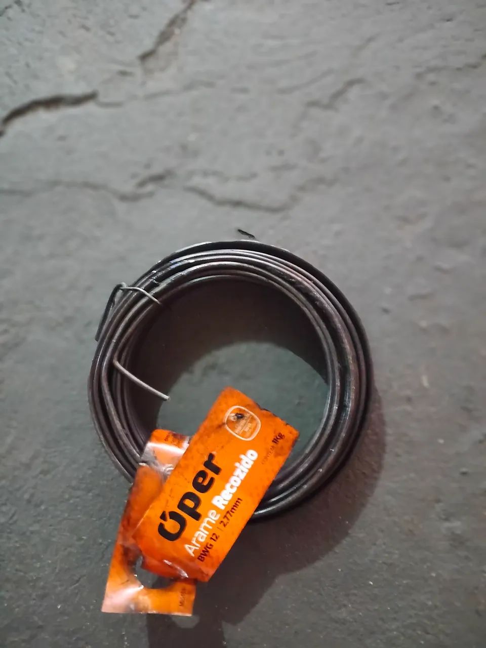 Vendo arame recozido 12 OPER 1kg ( Tenho 08 kilos)