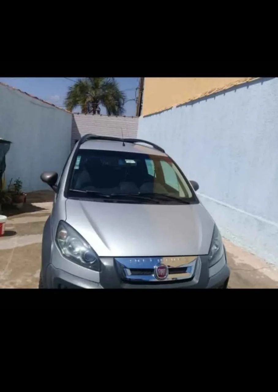 Fiat Grand Siena Essence Dual. 1.6 Flex 16V 2015