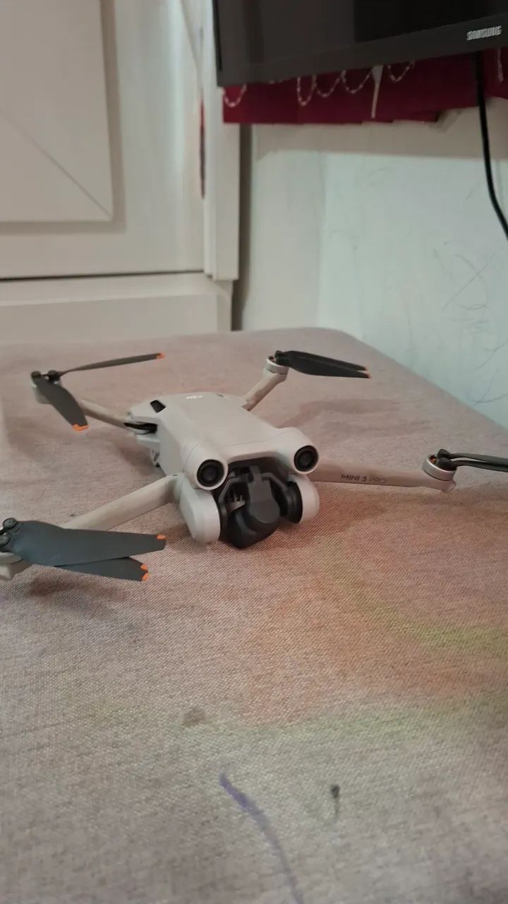 Drone DJI MINI 3 PRO, controle e duas baterias - Foto 2