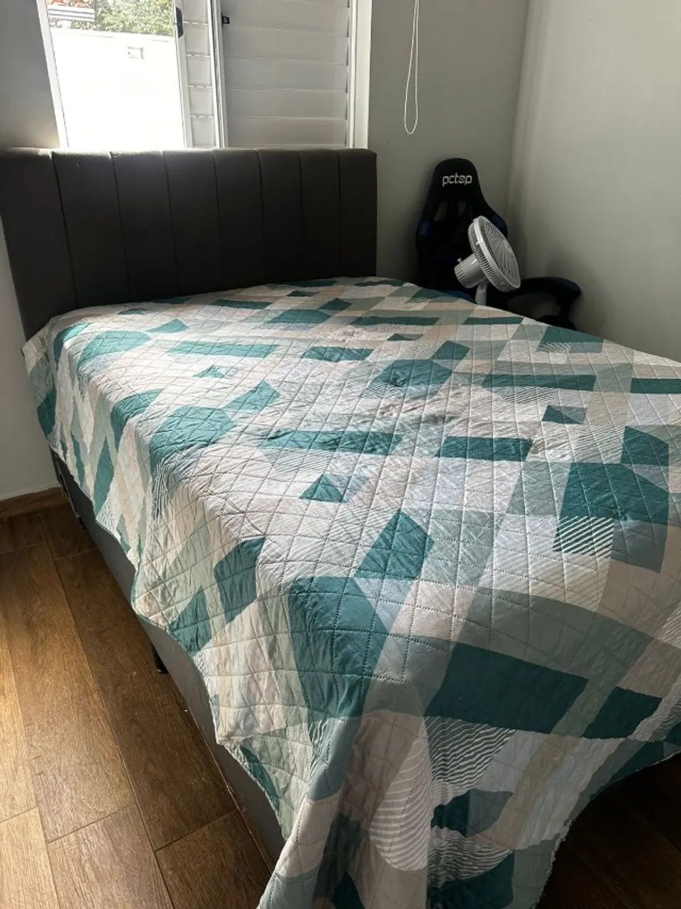 CAMA BOX COM CABECEIRA ESTOFADA - Foto 2