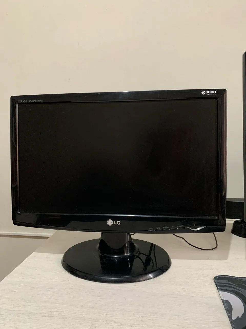 Monitor LG Flatron 17 Polegadas - Com defeito na tela 