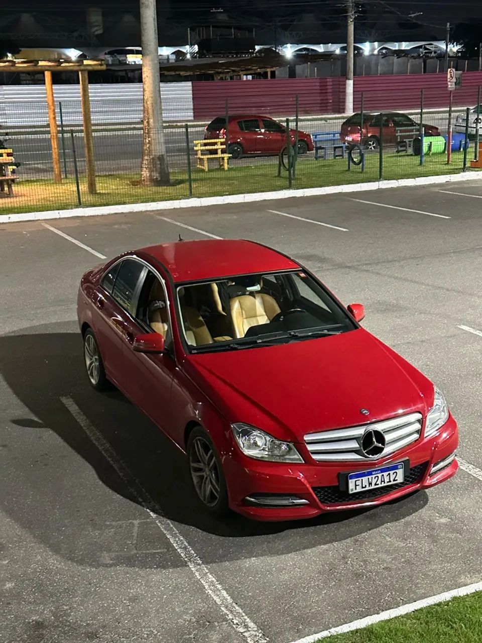 Mercedes-Benz C-180 C-180 CGI Classic 1.8 16V 156cv Aut. 2012
