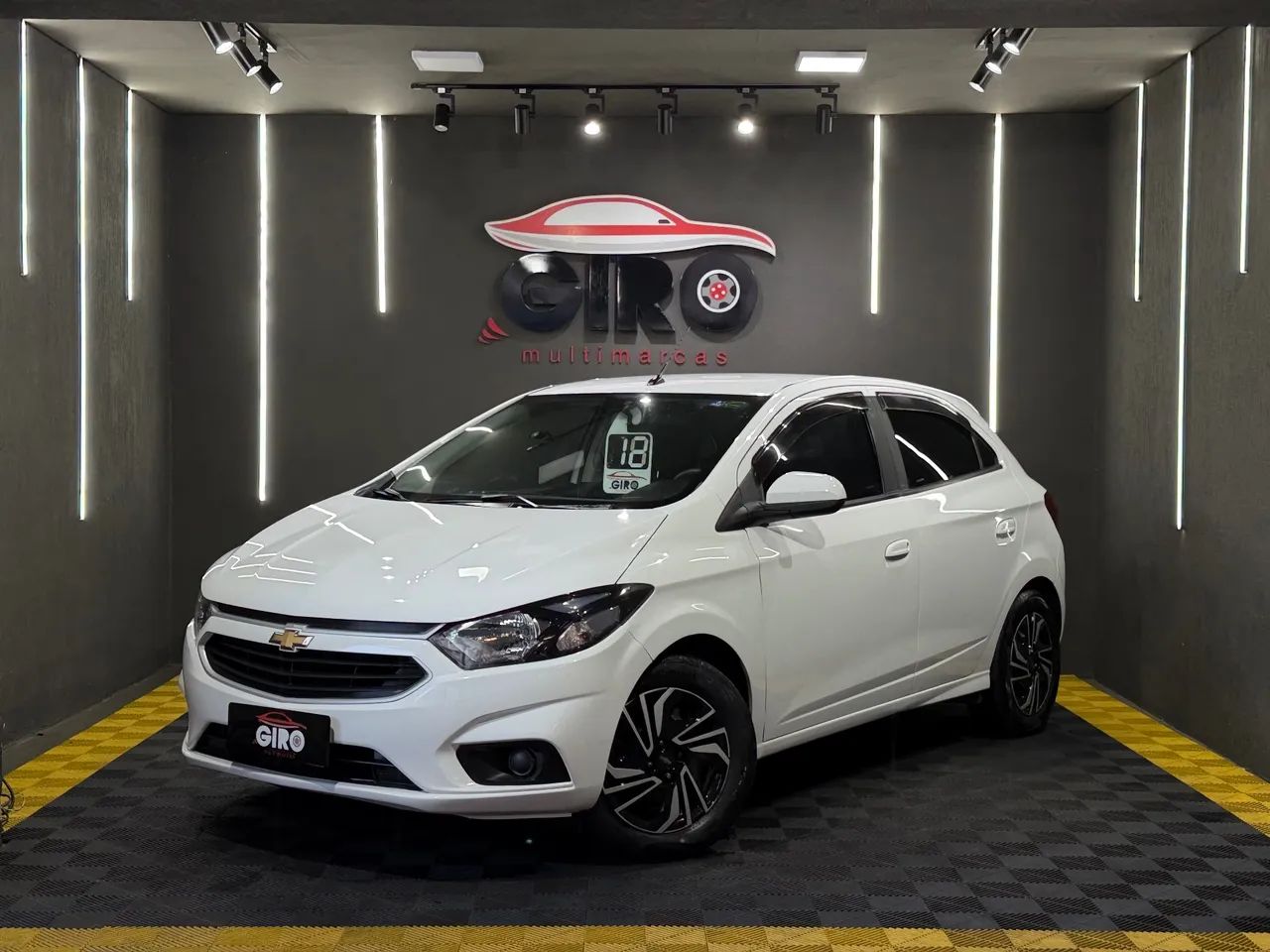Chevrolet Onix Hatch LT 1.4 8V Flex Power Mec. 4P 2018