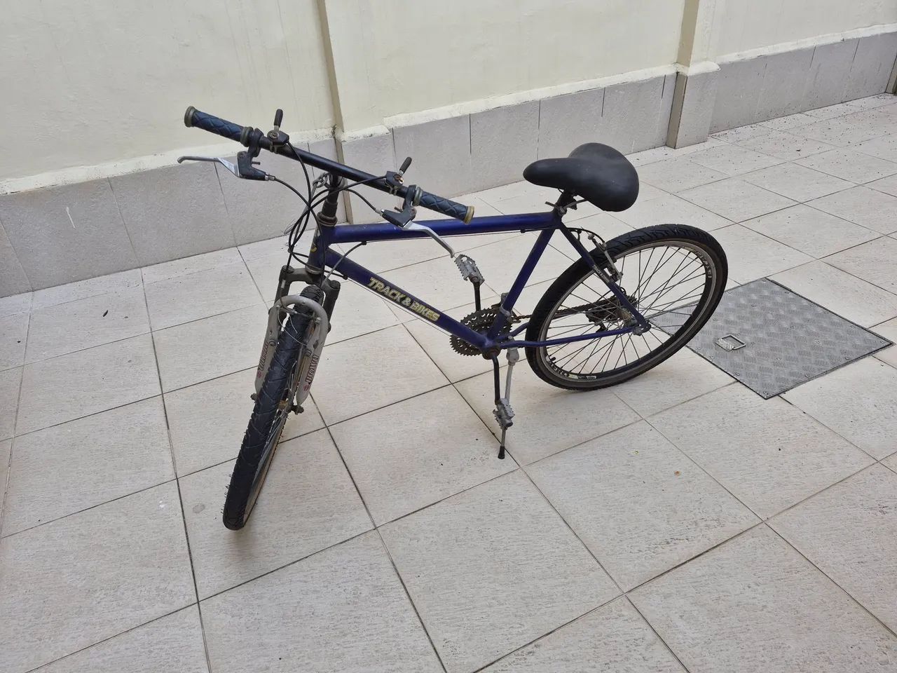 Bicicleta aro 26 com 21 marchas - Foto 4