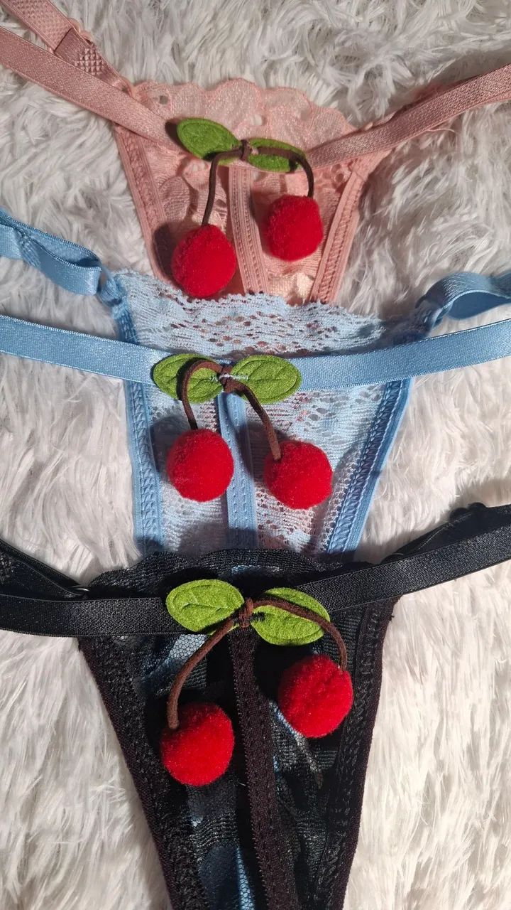 Calcinha Sexy Rendada com Fio Dental  e cereja 3D
