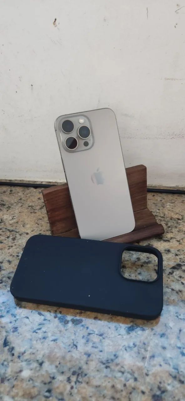 Iphone 15 Pro Max - Foto 3