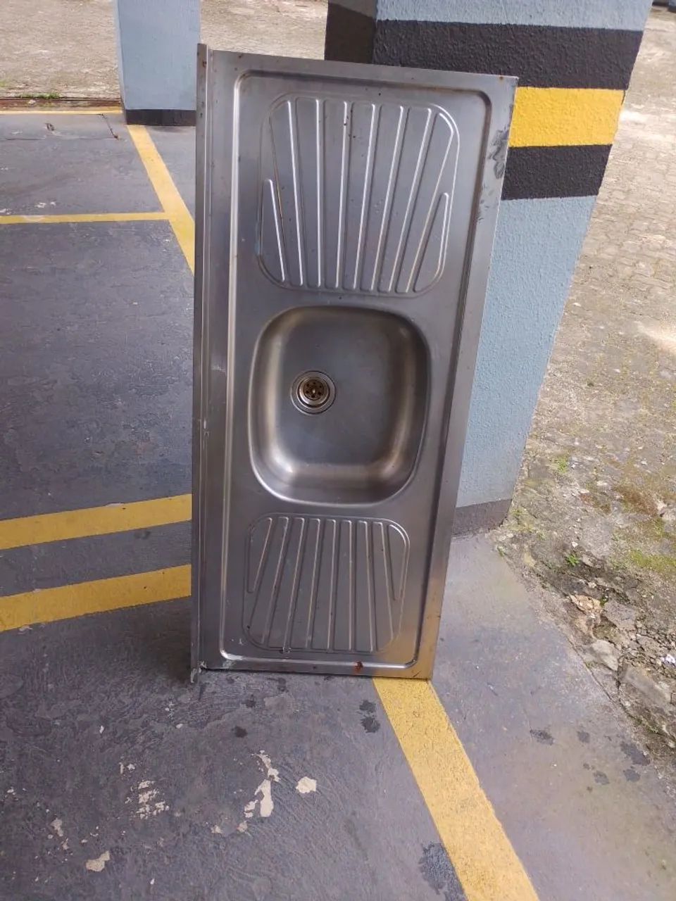 Vendo essa pia TRAMONTINA R$150