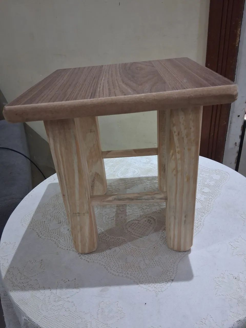 Bancos de MDF e aglomerado