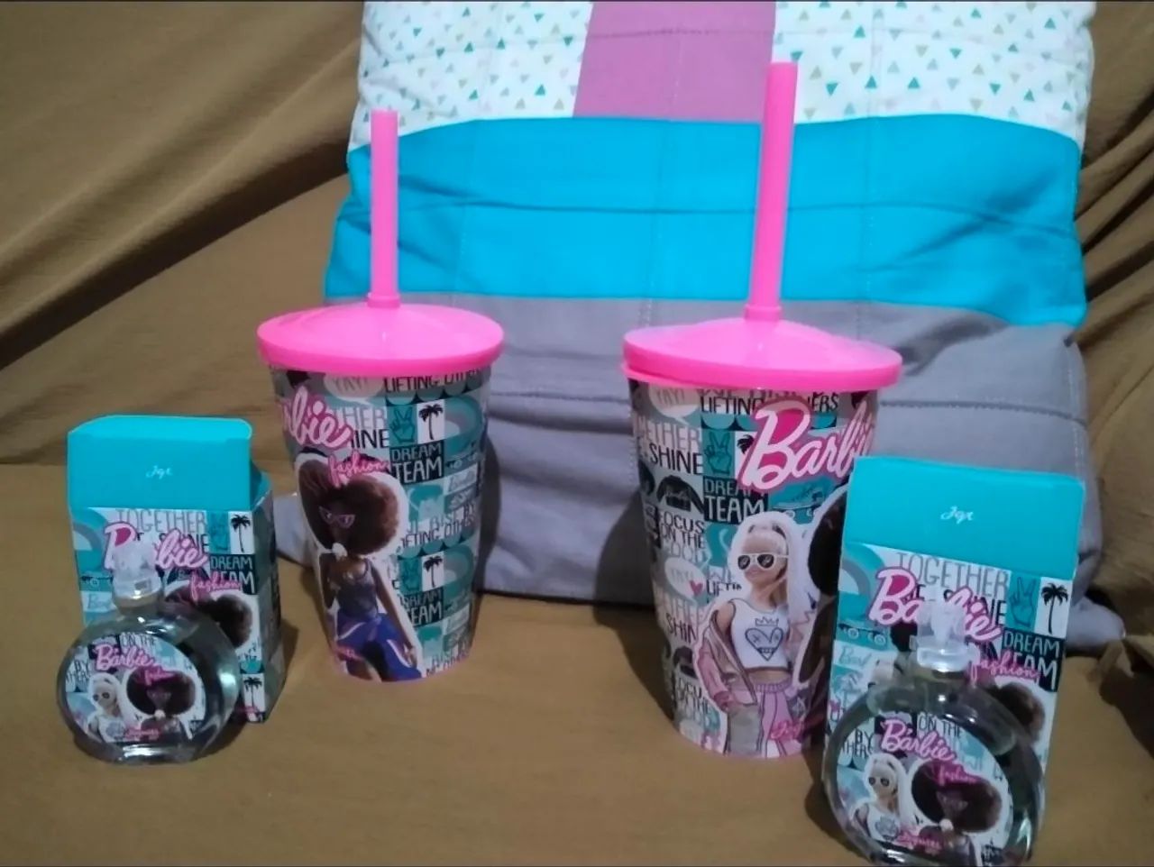 Kit Barbie (Perfume e Copo) - Foto 2