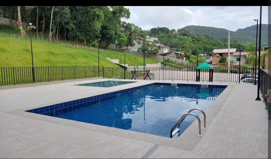 Apartamento terréo na Vargem do Bom Jesus