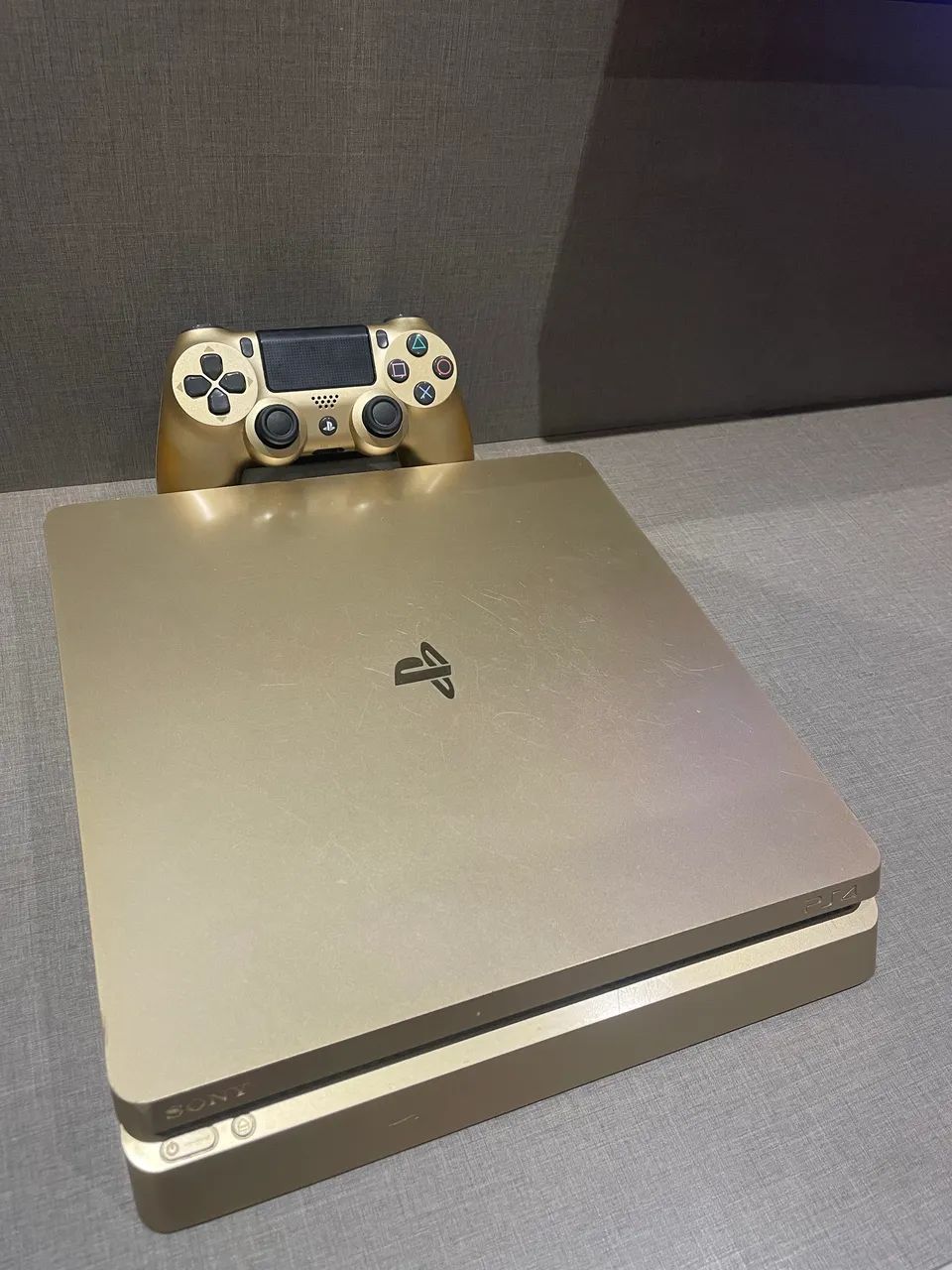 PS4 Slim 1tb dourado gold completo na caixa - Foto 2