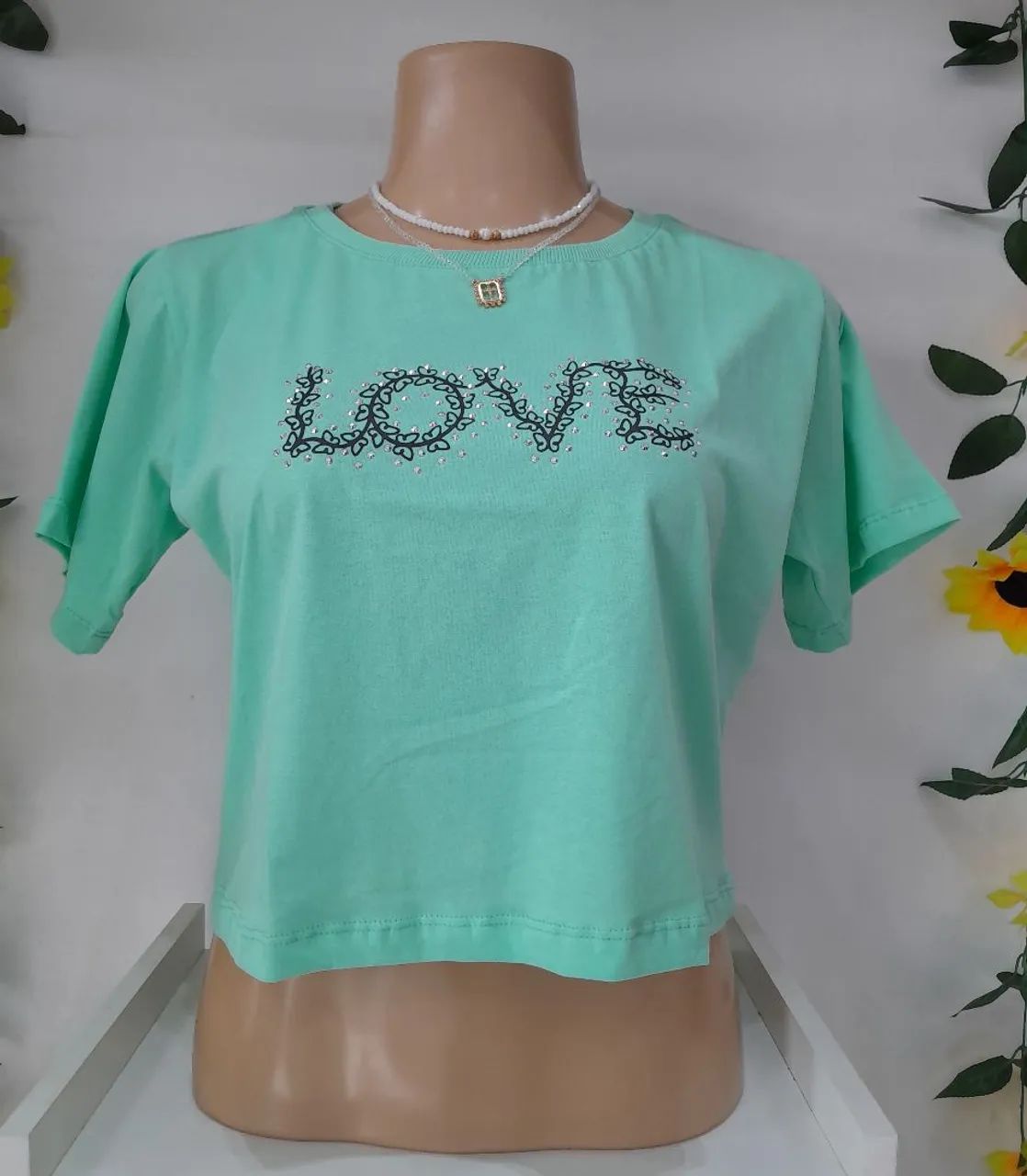 Blusas croppeds e regatas  - Foto 5