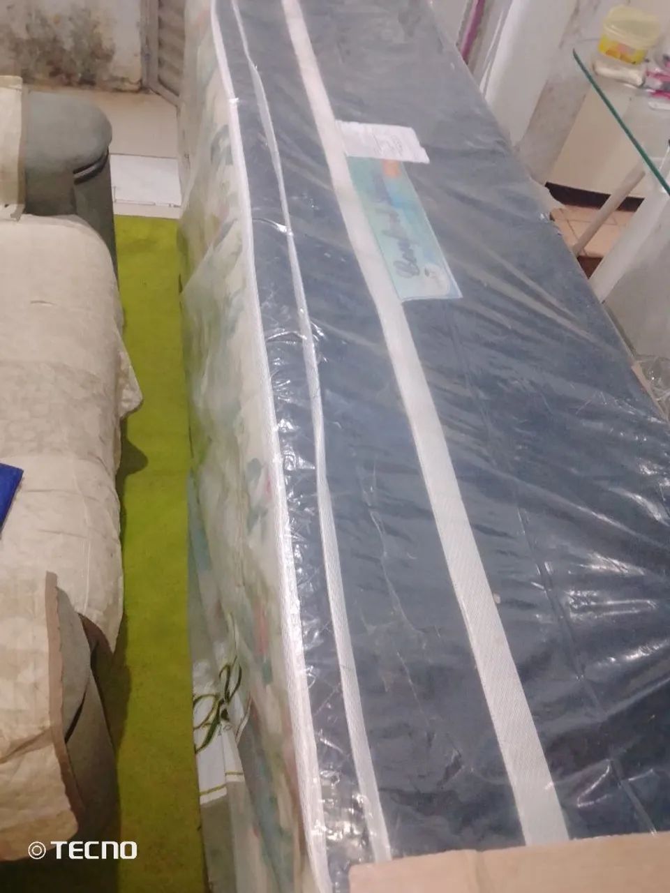 Cama de solteiro no plástico ainda * - Foto 2