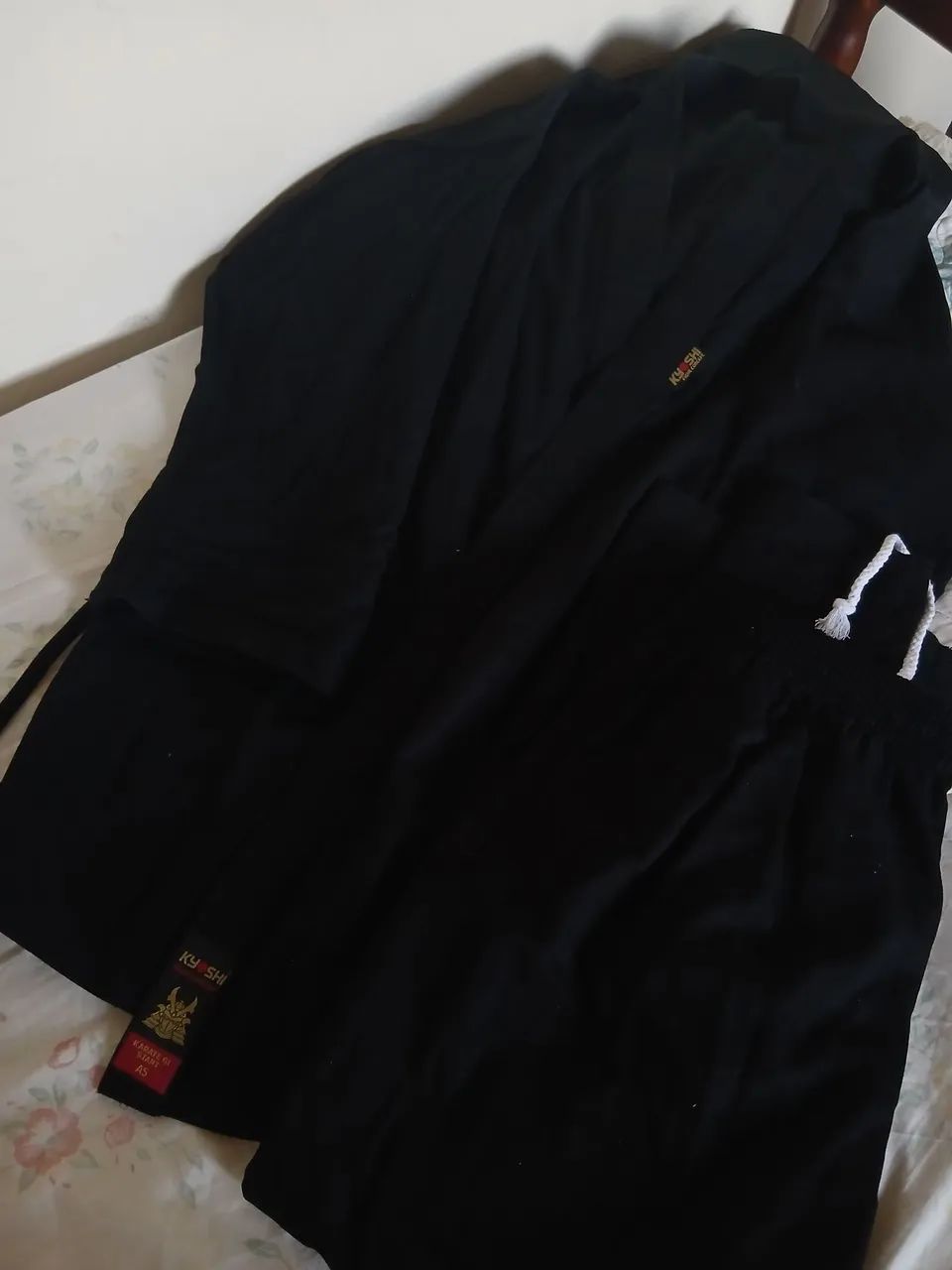KIMONO DE KARATÊ PRETO A5 