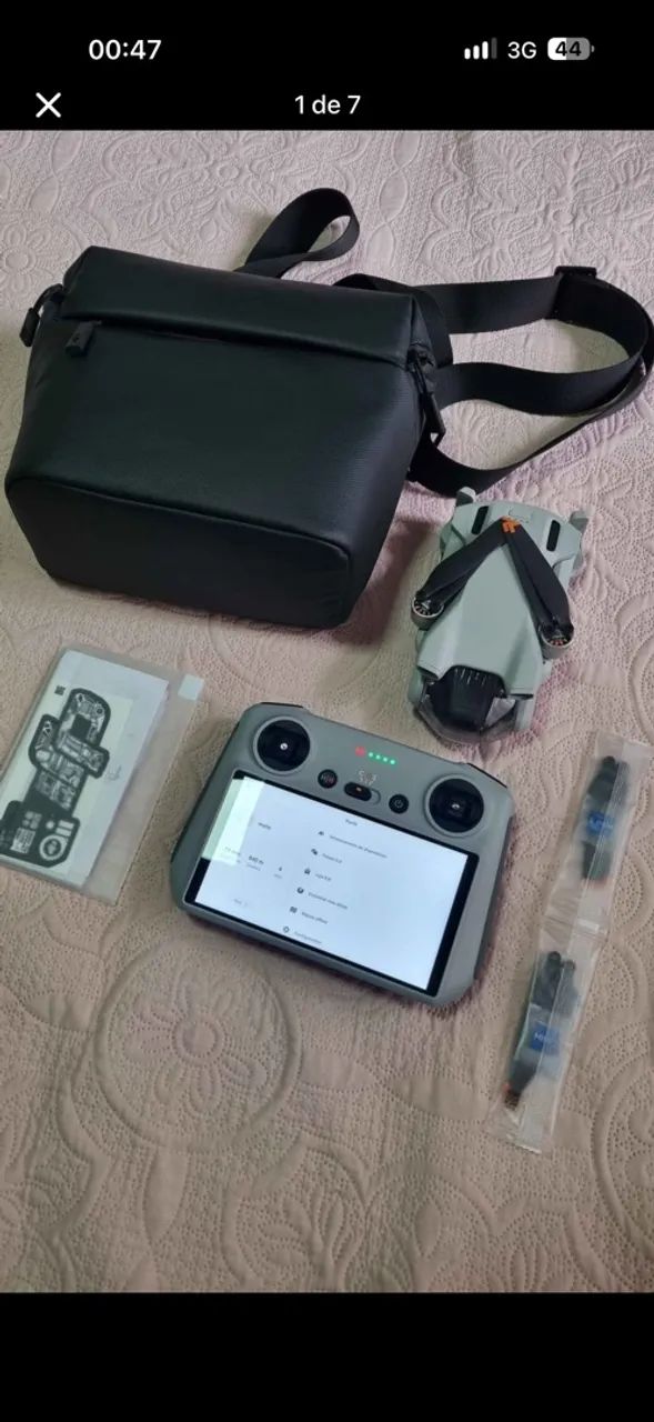 Mini 3 controle com tela seminovo sem detalhes 