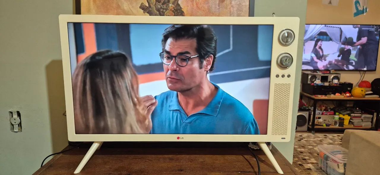 Tv Retro LG Full HD 32 polegadas - nao é smart - Foto 4