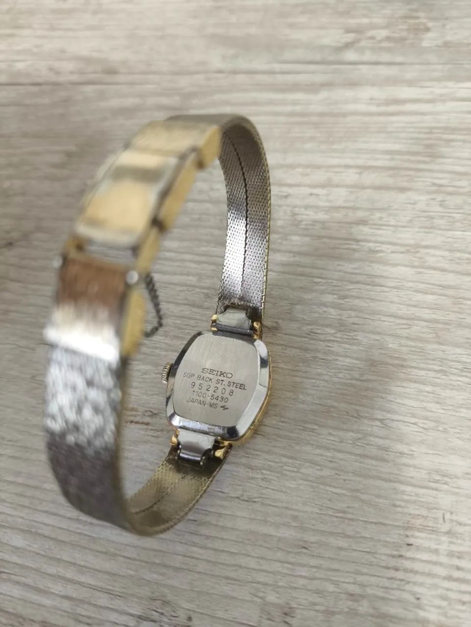 Relógio Seiko feminino vintage  - Foto 4