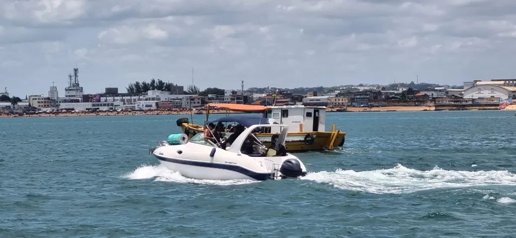 Locação de escunas e lancha em Salvador-BA  - Foto 3