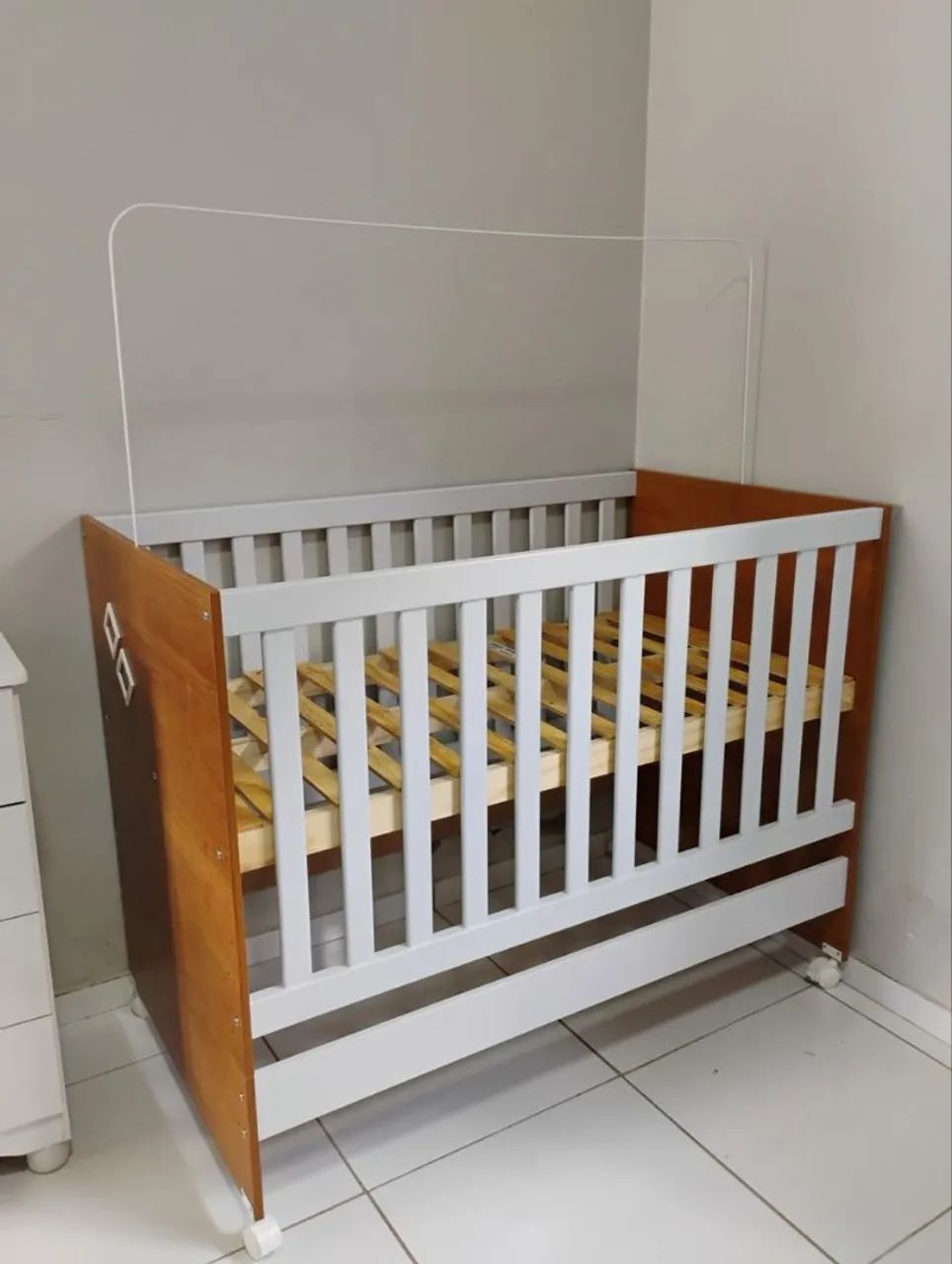Berço e colchão 