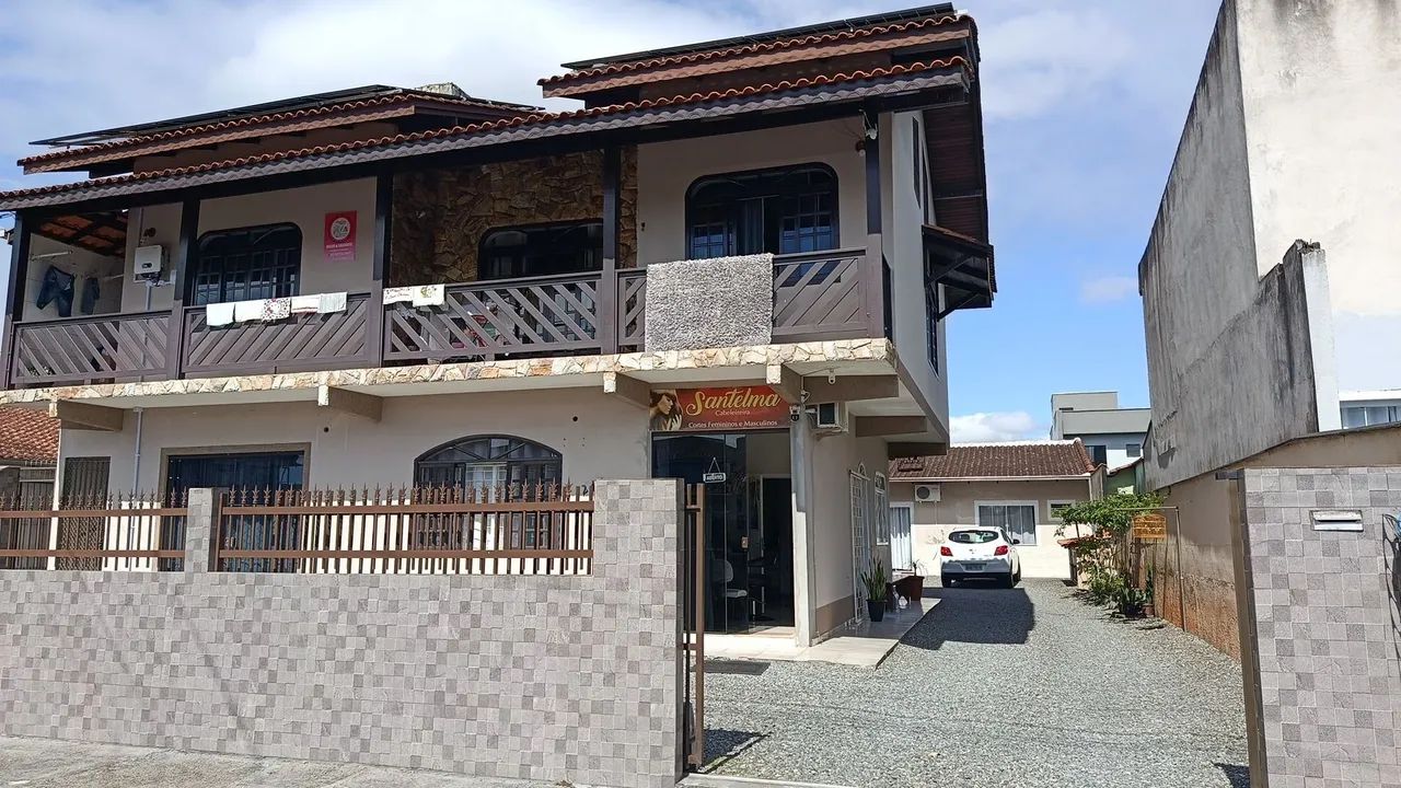 Kitnet mobilhado 