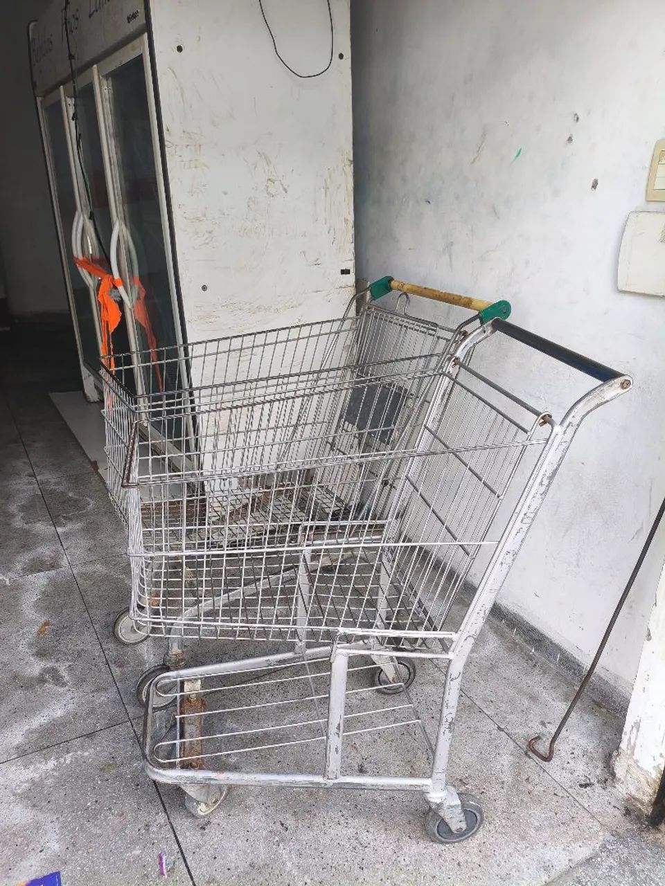 Carinhos usados de supermercado  - Foto 4
