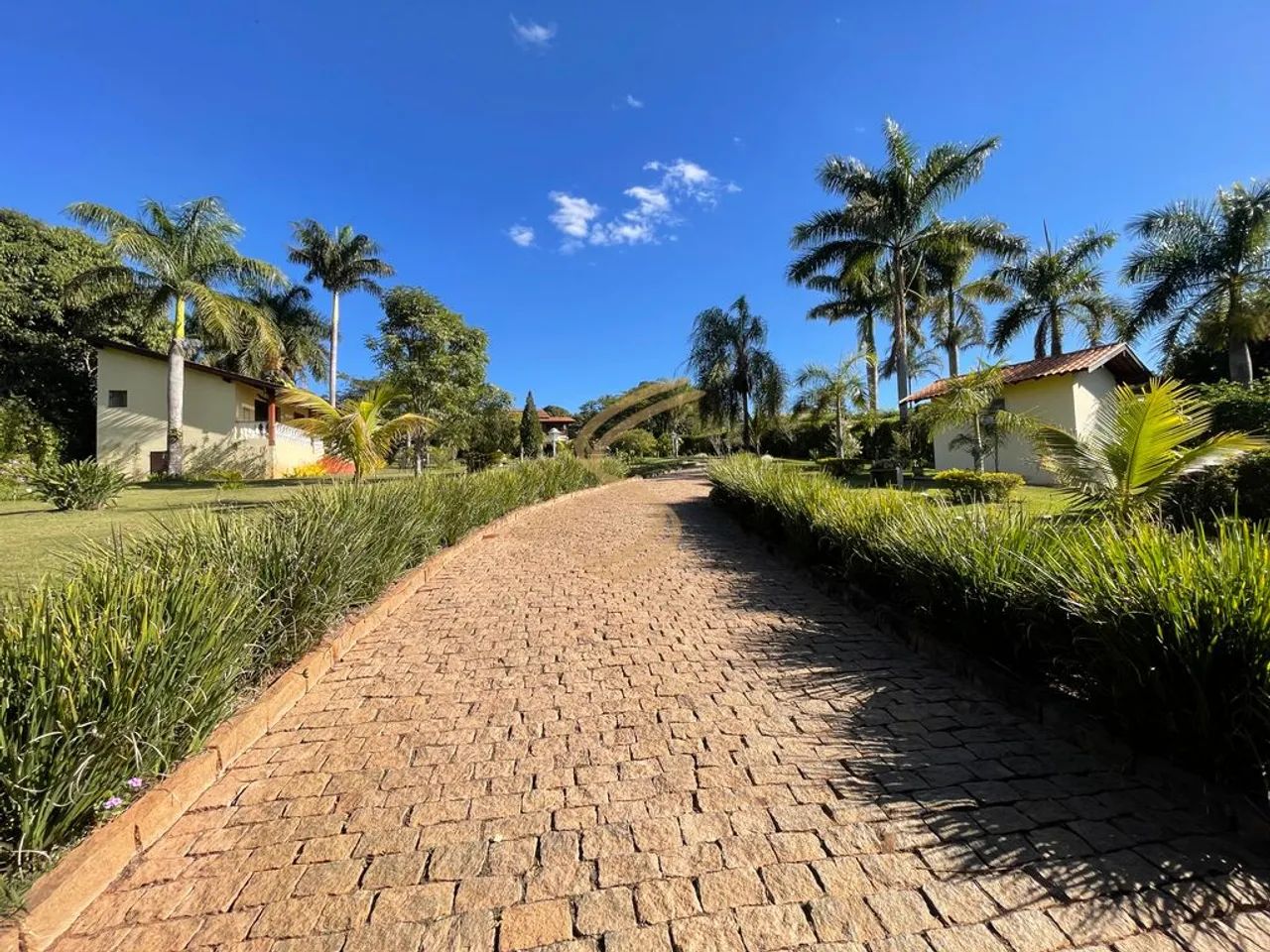 Um Refúgio de Luxo com 5.050 m² e Lazer Completo Espera por Você - Foto 4