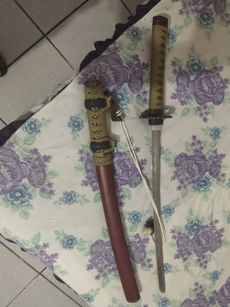 Vendo Katana seminova