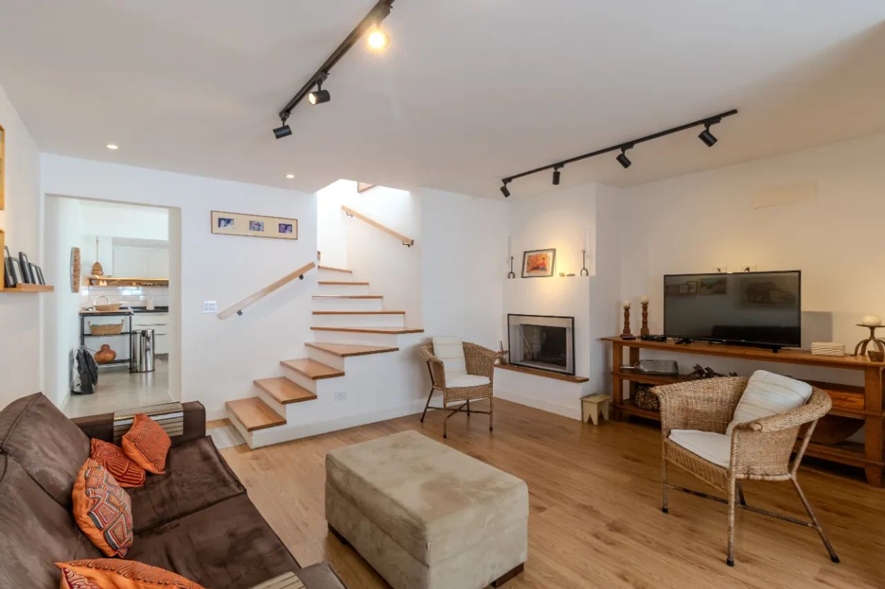 Casa para venda em Chácara Monte Alegre com 3 quartos, sendo 1 suíte, 116m²