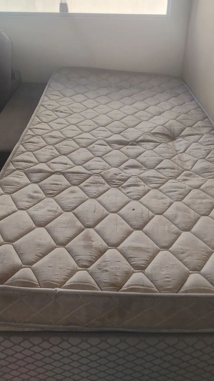 Cama com colchão muito conservado  - Foto 5