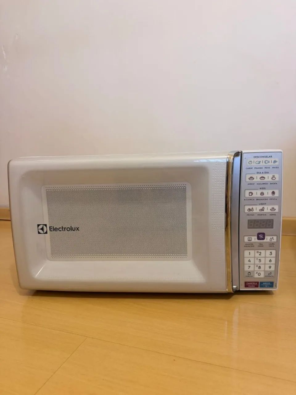 Micro-ondas Electrolux 34L ME04A 127V - Funcionando Perfeitamente