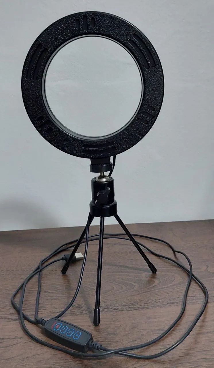 Ring Light Led Iluminador De Mesa 8 Polegadas Com Tripé - Novo - Foto 2