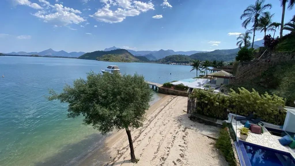 MANSÃO CAIEIRINHAS (PRAIA DA ÁRVORE)