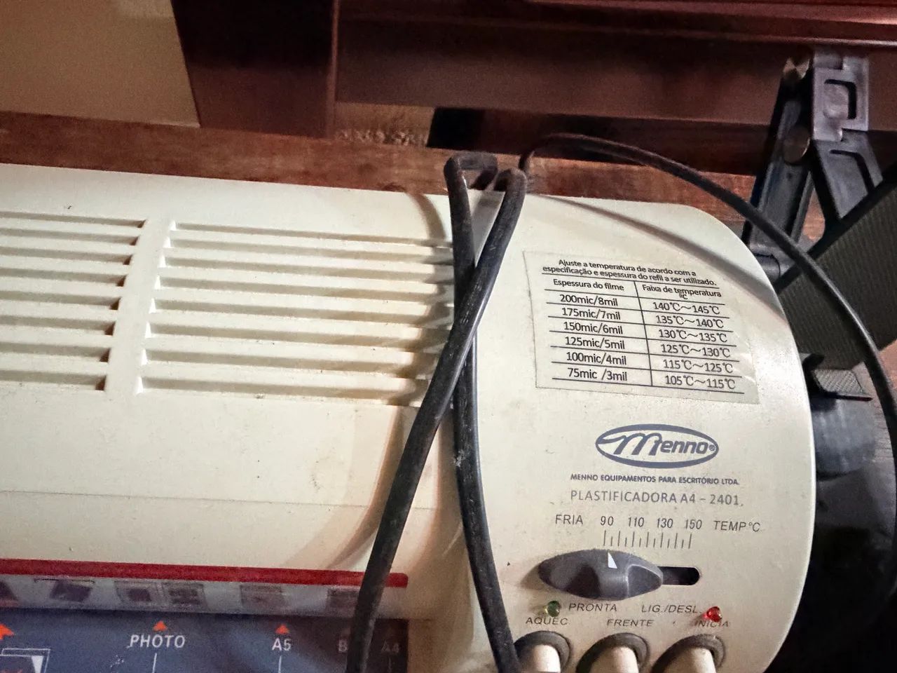 Vende-se essa Plastificadora Menno A4 (Modelo 2401) - Foto 2