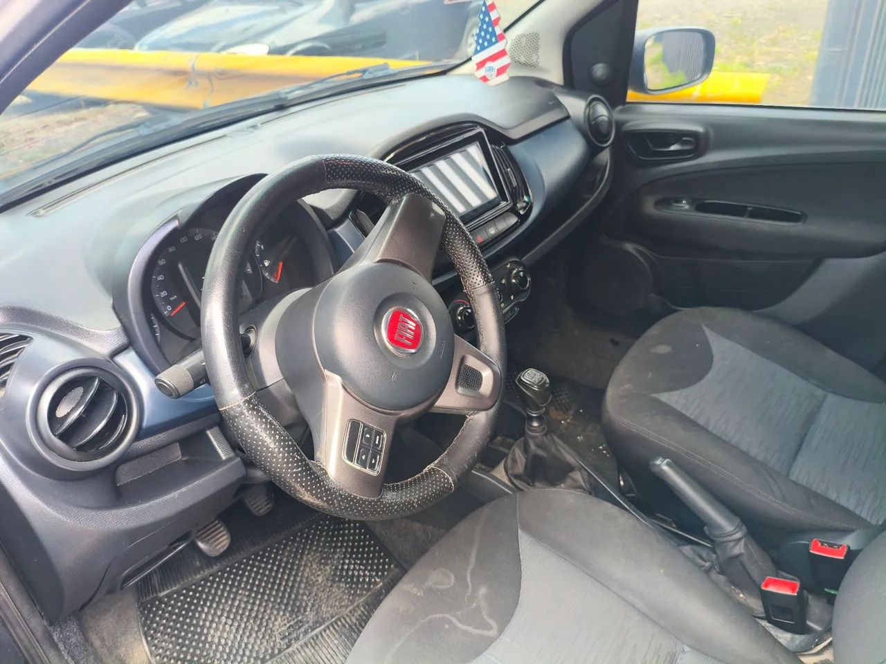 UNO ATTRACTIVE 2017 COMPLETO MULTIMÍDIA CONSERVADO  - Foto 5