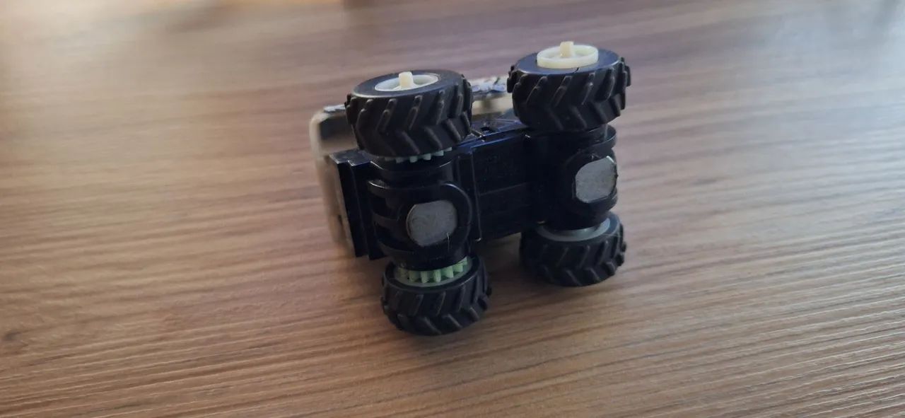 Hot Wheels Monster Truck de pressão (ele anda) - Foto 5