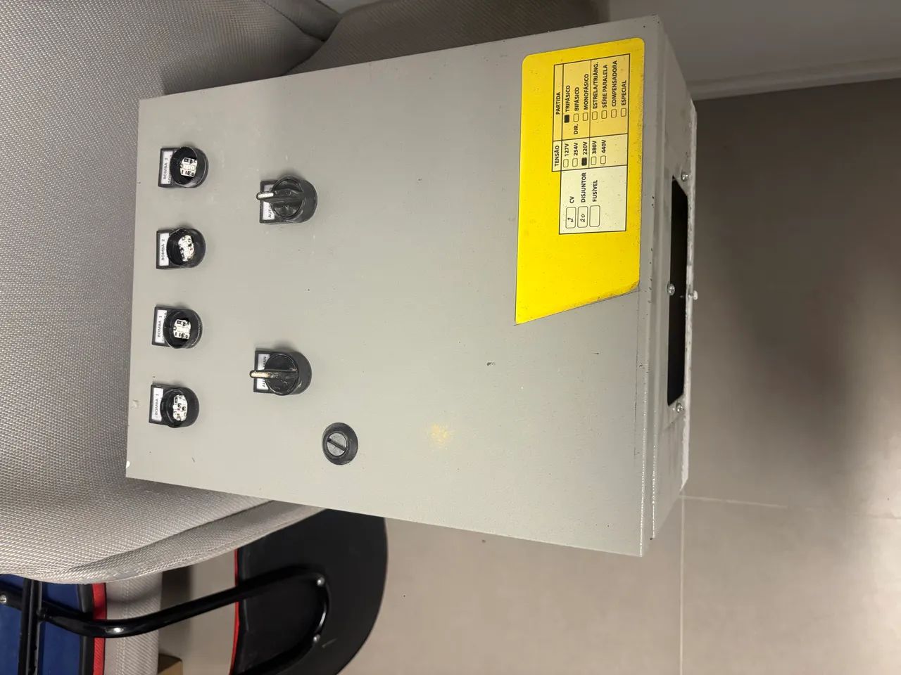 Quadro de Comando e Proteção.  - Foto 4