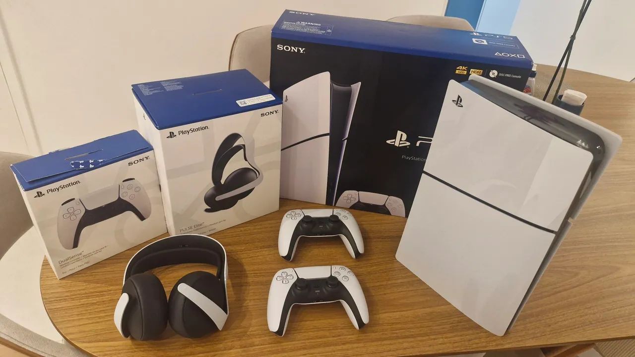 Playstation 5 + fone Sony pulse Elite + 2 controles  - Foto 2