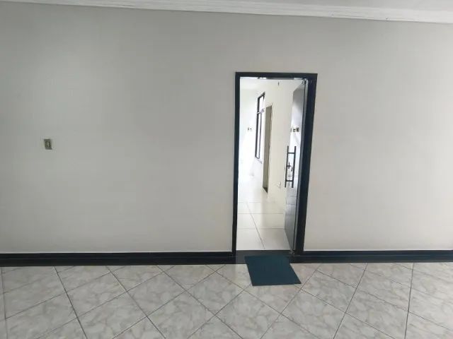 Alugo sala comercial na Av. Pedro Calazans - Foto 4