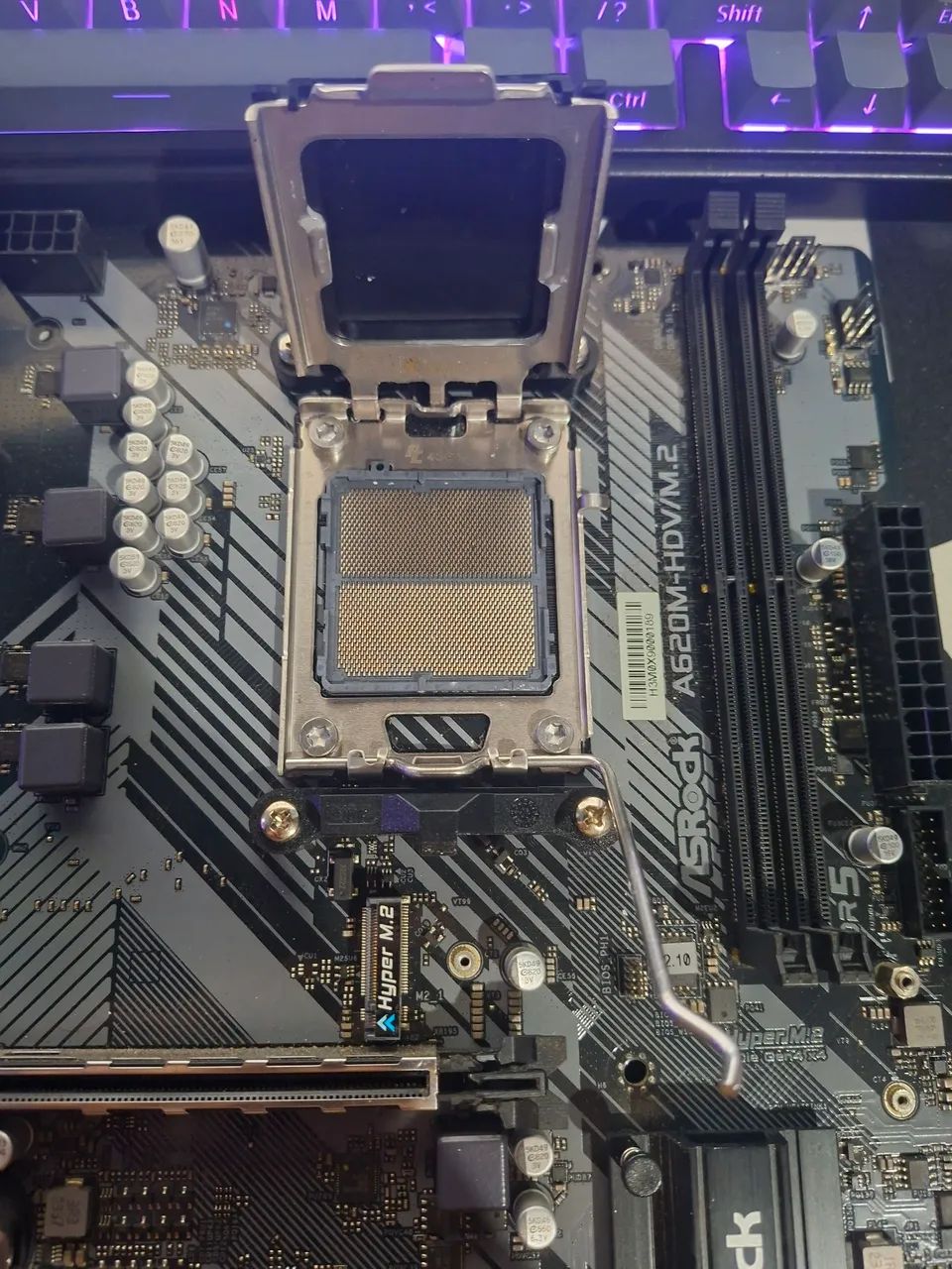 Placa mãe ddr5 asrock A620m - Foto 2