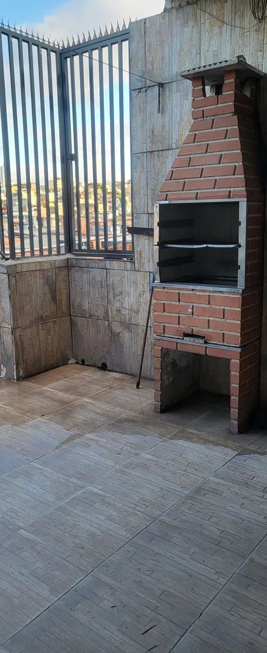 Aluga-se uma casa de vila