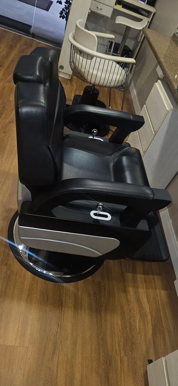 Cadeira de barbeiro Haisan Egito com massagem - Foto 2