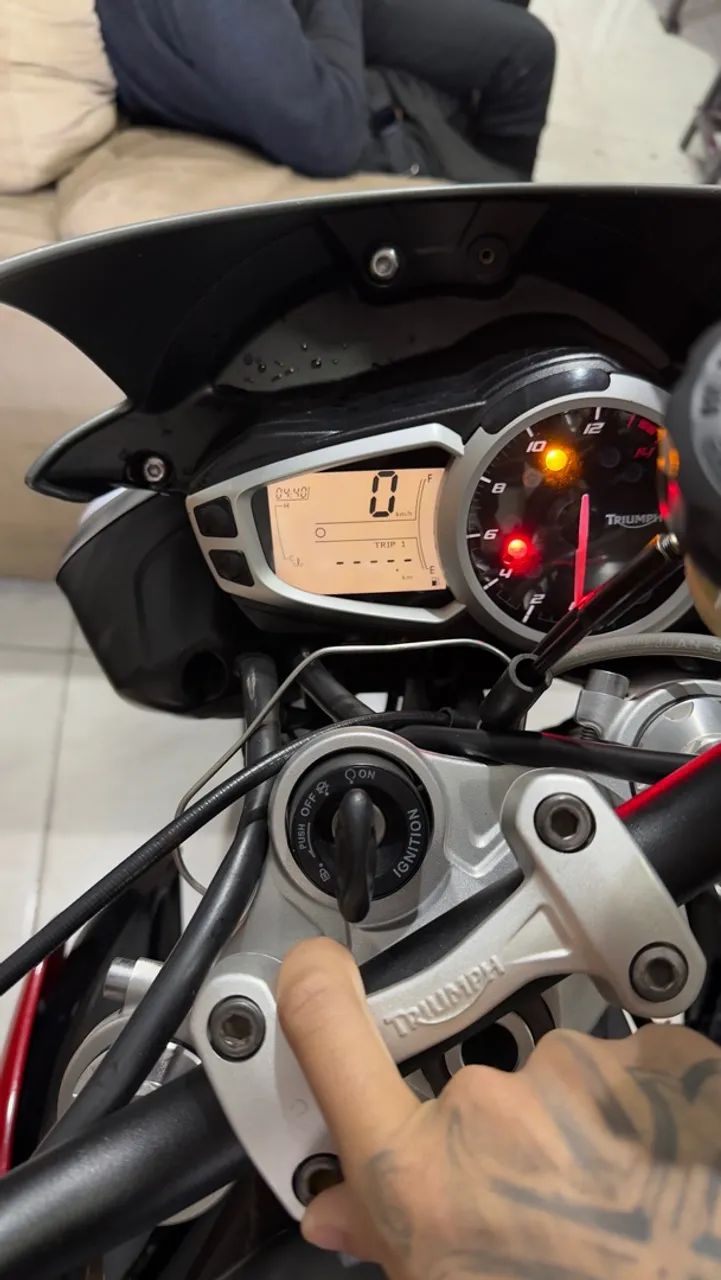 Vendo essa moto aceito troca e volta - Foto 3