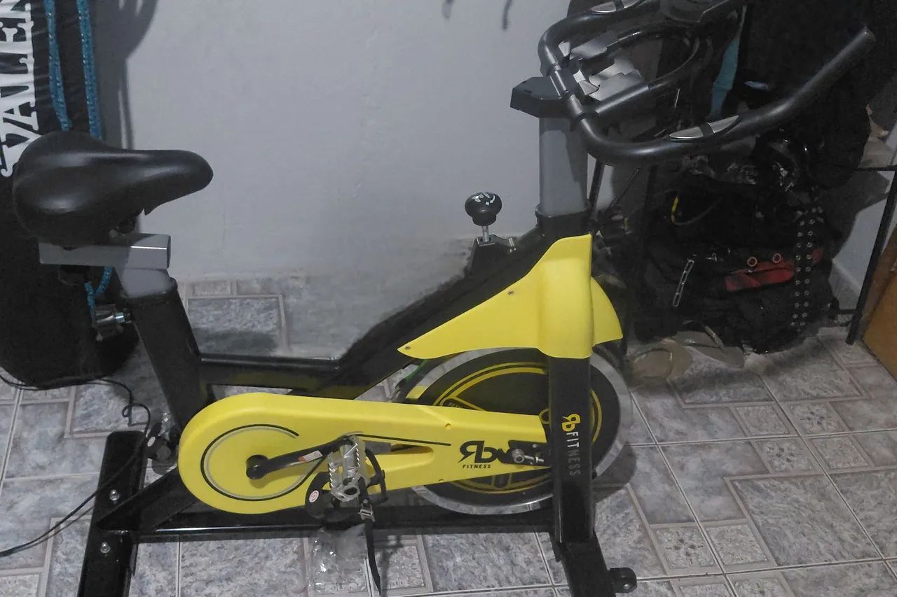 Bicicleta Spinning Ótimas Condições + Brinde Sensor XOSS Arena