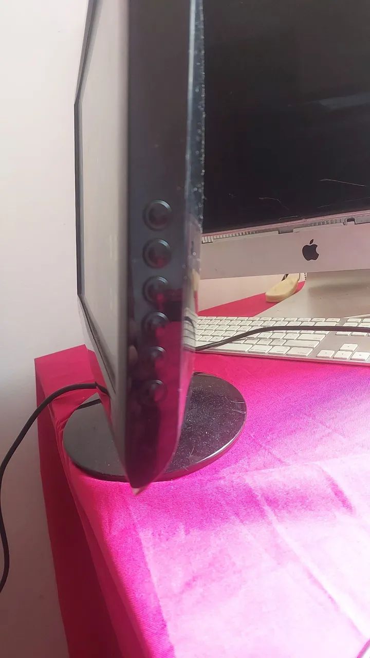 Monitor Samsung SyncMaster 933SN Plus 18,5" LCD Widescreen Bivolt com cabo de força vga - Foto 4