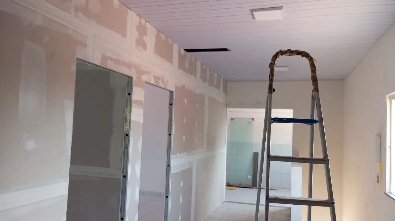 Forros pvc em amadeirado  e acartonado divisórias  - Foto 5