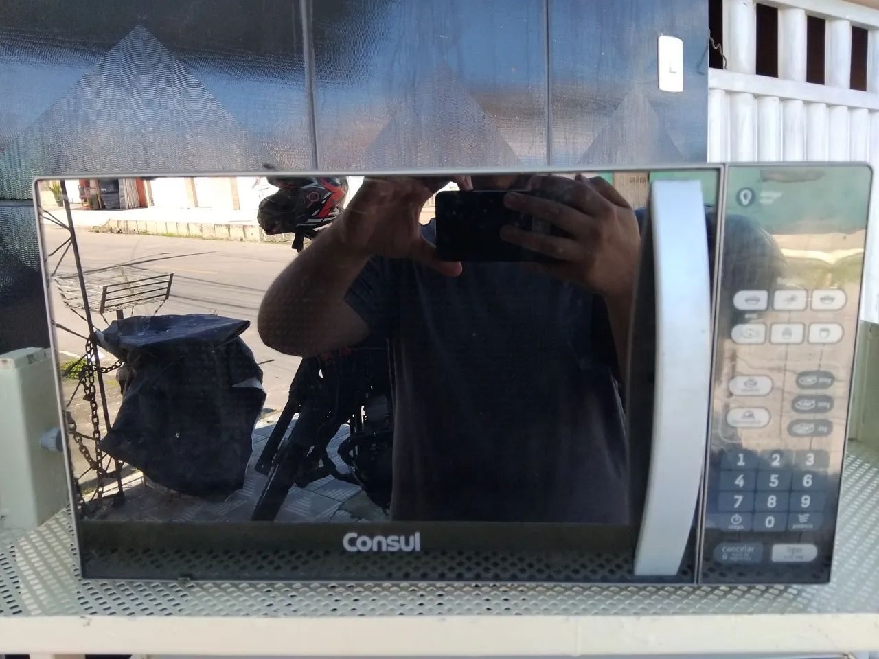 Micro-ondas Consul Painel Digital - Funcionando Perfeitamente - Foto 4
