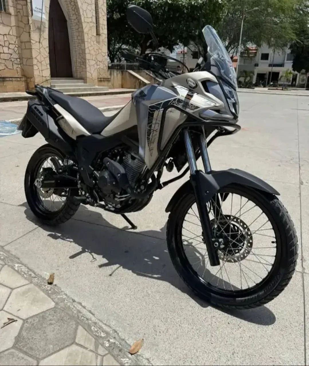 HONDA SAHARA 300 ADV 2025 - Foto 4